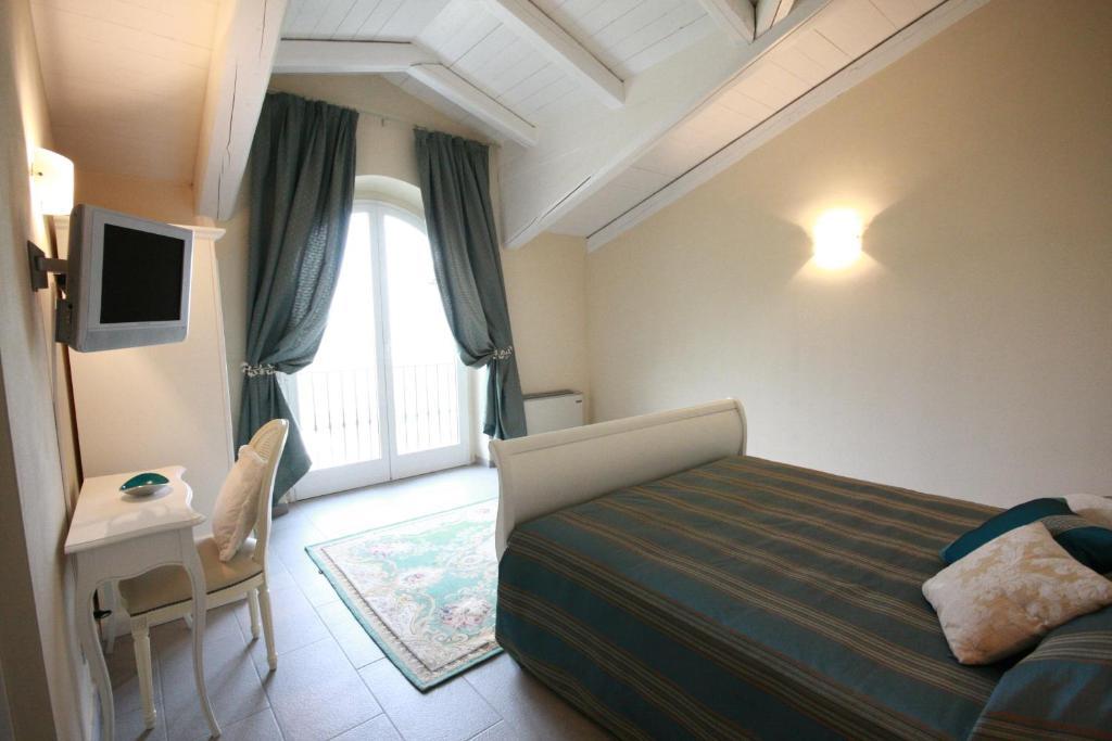 Locanda San Giorgio Neviglie Buitenkant foto